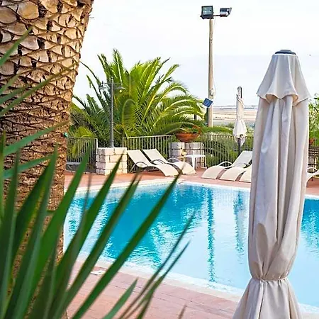 Le Cese Couette-café 4*